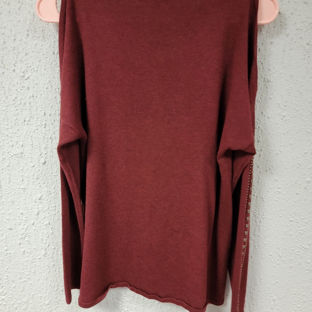 Westport 1962 - Women's Open Shoulder Sweater - Picture 6 of 10